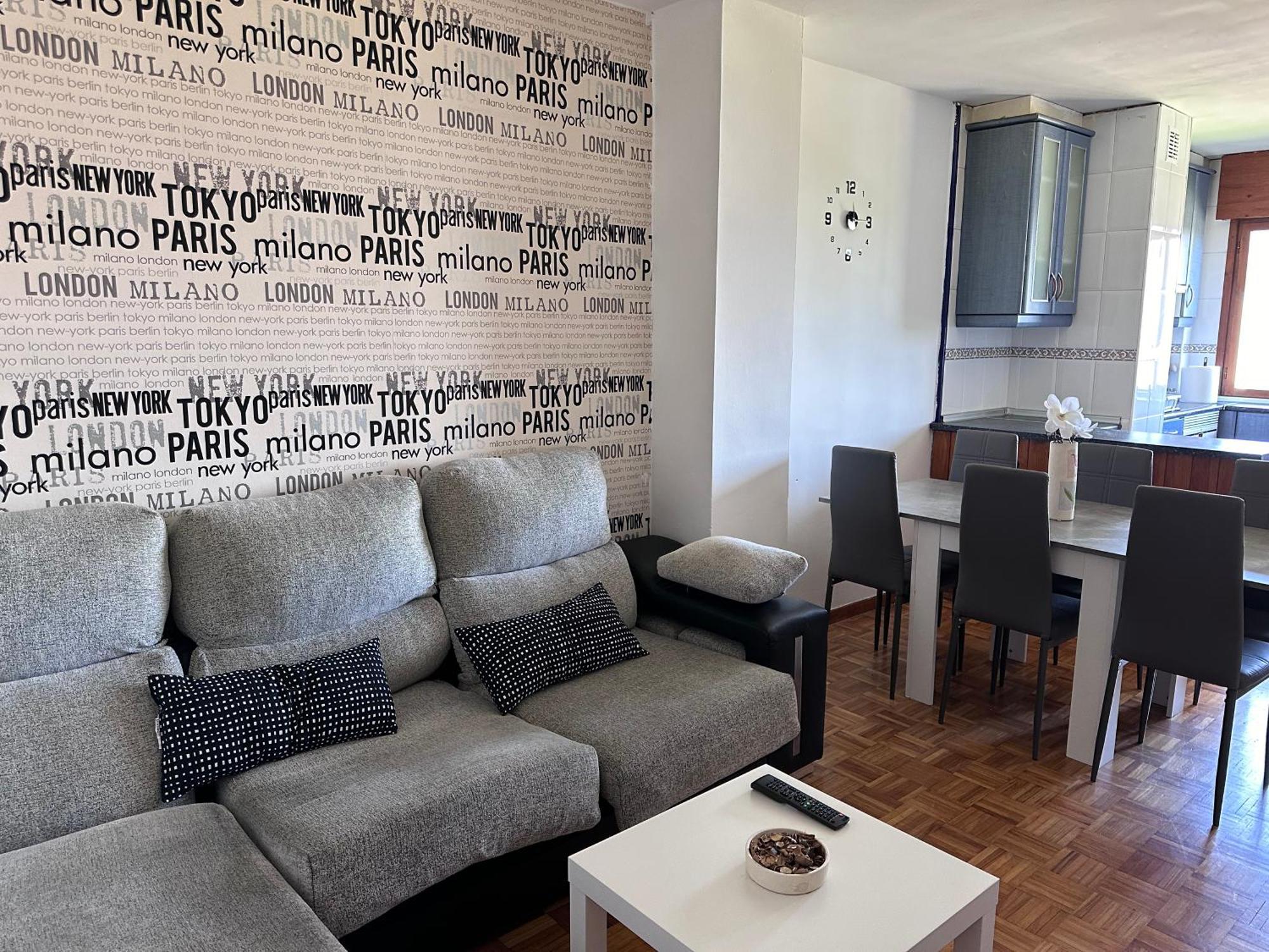 Acogedor Apartamento Con Vistas A La Catedral Y Parking Овьедо Экстерьер фото