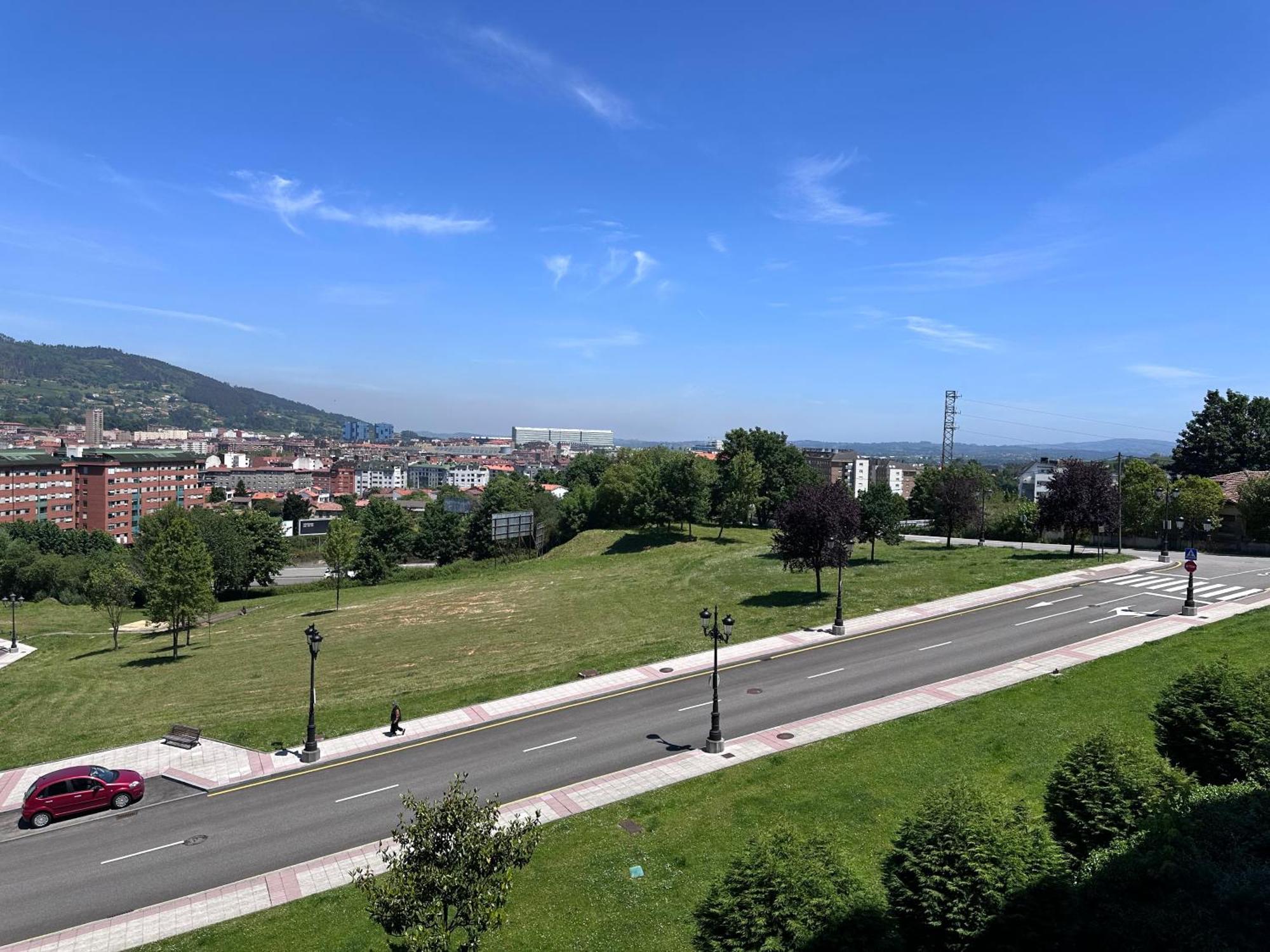 Acogedor Apartamento Con Vistas A La Catedral Y Parking Овьедо Экстерьер фото