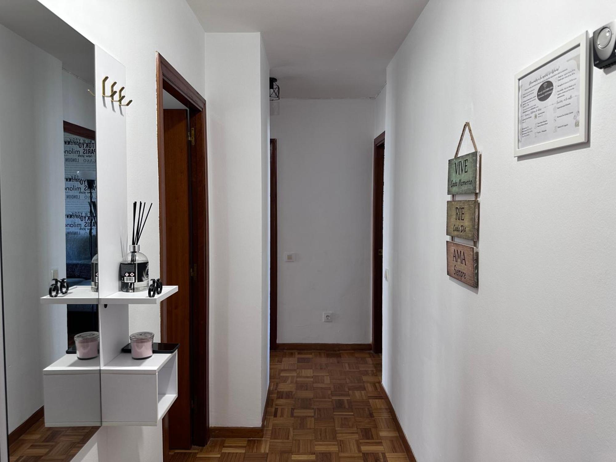 Acogedor Apartamento Con Vistas A La Catedral Y Parking Овьедо Экстерьер фото